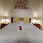 Quinta Dos Sentidos Eco Nature Retreat In Azores Feriehus *
