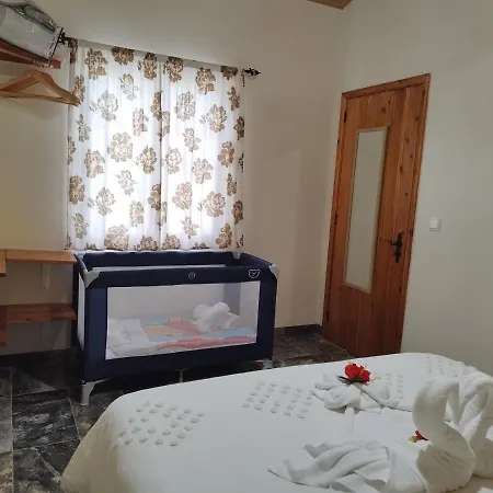 Quinta Dos Sentidos Eco Nature Retreat In Azores * São Vicente Ferreira