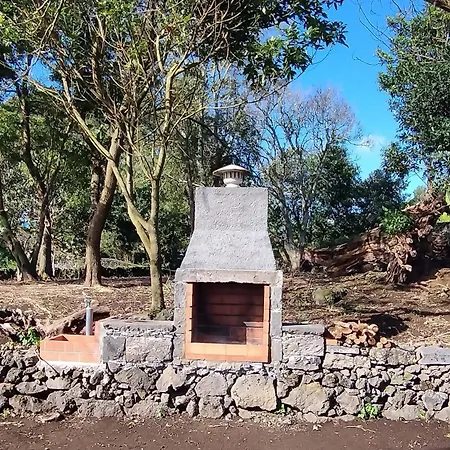 בית נופש Quinta Dos Sentidos , Rustic In *